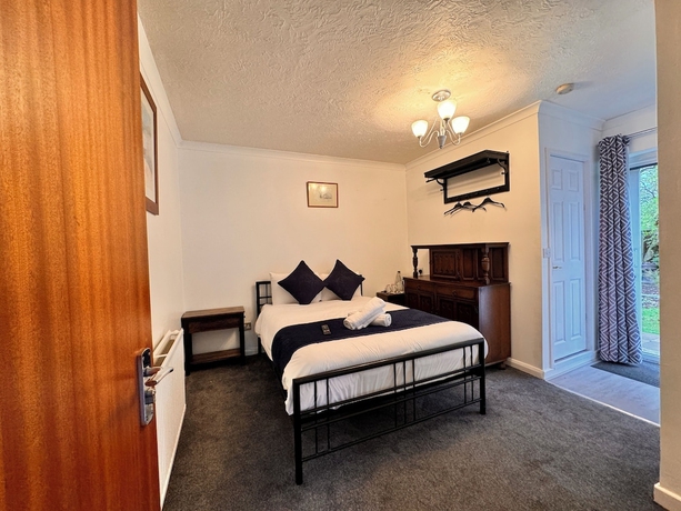 Imagen de la habitación del Hotel High Trees Gatwick Guest House. Foto 6
