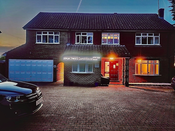 Imagen de los interiores del Hotel High Trees Gatwick Guest House. Foto 13