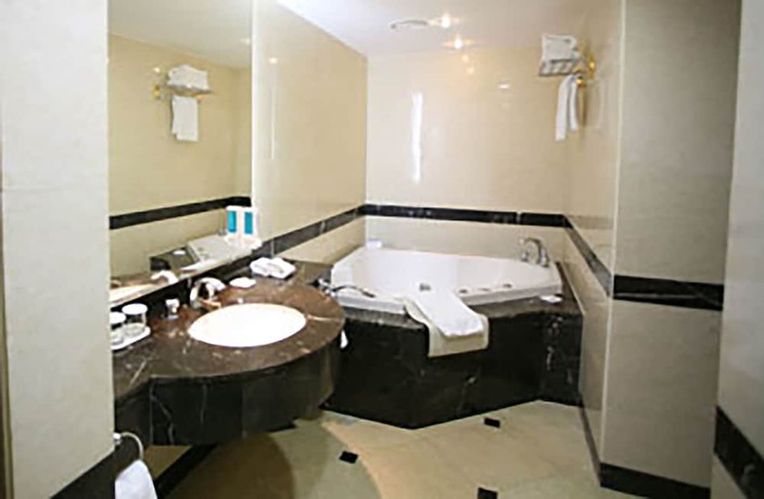 Imagen de la habitación del Hotel High1 Palace and Cc. Foto 8