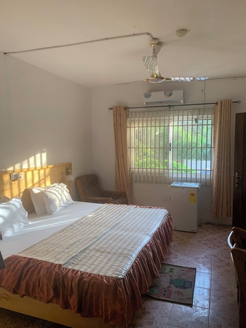 Imagen de la habitación del Hotel HighLander Guest House. Foto 5
