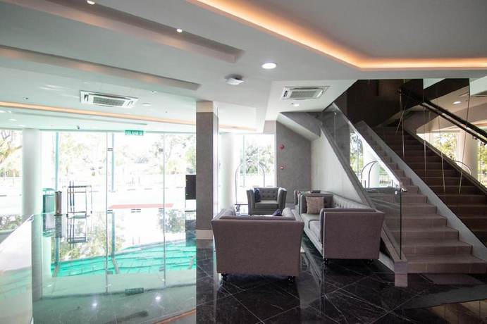 Imagen de los interiores del Hotel Higher. Foto 20