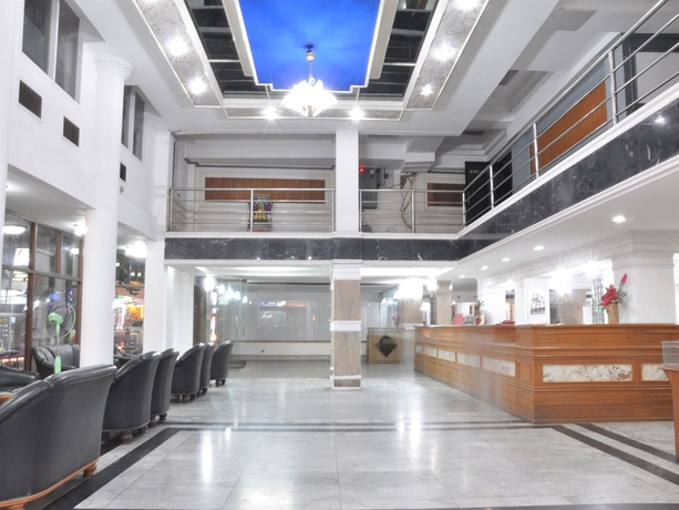 Imagen de los interiores del Hotel Highfive. Foto 13