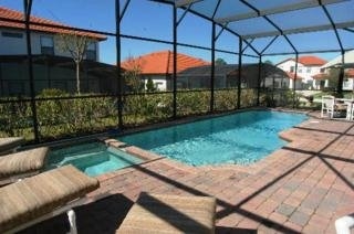 Imagen de la piscina del Hotel Highgrove Homes. Foto 6