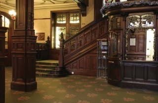 Imagen de los interiores del Hotel Highland. Foto 4