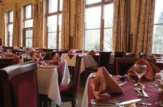 Imagen del bar/restaurante del Hotel Highland. Foto 2