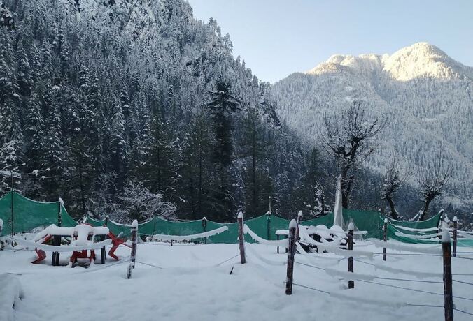 Imagen general del Hotel Highland Gojh Kasol. Foto 7