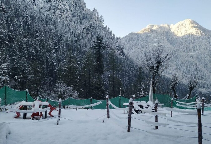 Imagen general del Hotel Highland Gojh Kasol. Foto 15