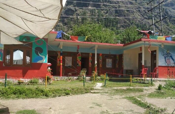 Imagen de los interiores del Hotel Highland Gojh Kasol. Foto 37