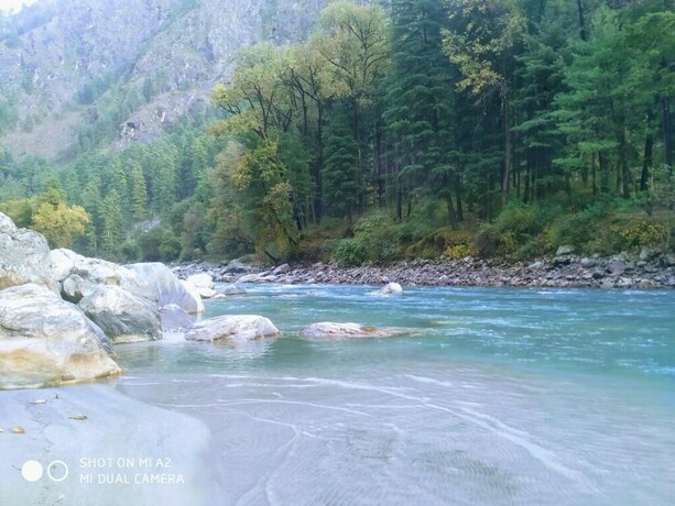 Imagen de los exteriores del Hotel Highland Gojh Kasol. Foto 36