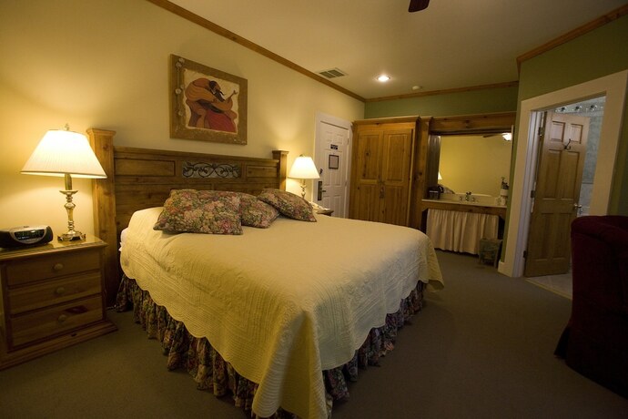 Imagen de la habitación del Hotel Highland Lake Inn And Resort. Foto 11