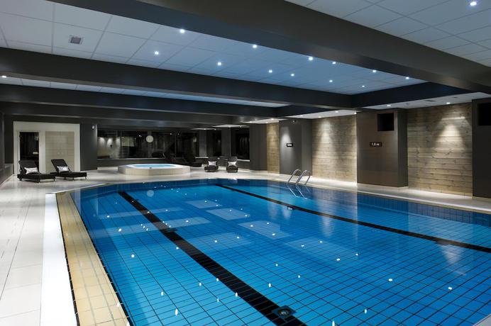 Imagen de la piscina del Hotel Highland Lodge. Foto 11