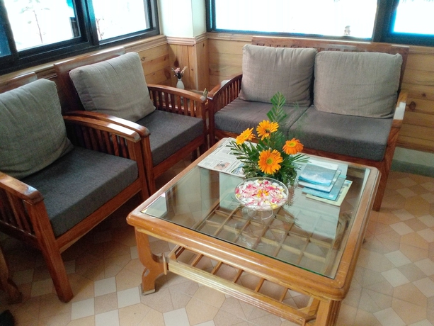 Imagen de los interiores del Hotel Highland Village Resort. Foto 19