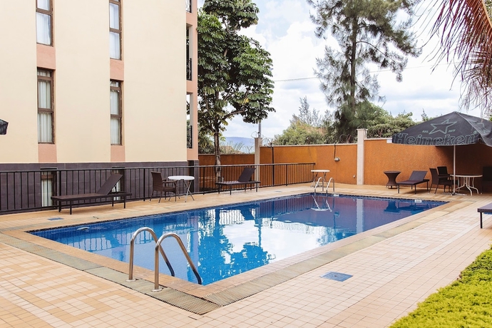 Imagen de la piscina del Hotel Highlands Apart. Foto 16