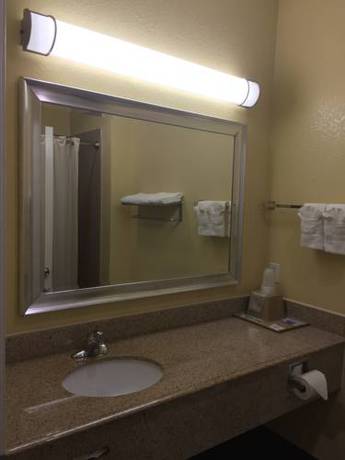 Imagen de la habitación del Hotel Highlands Suites. Foto 4