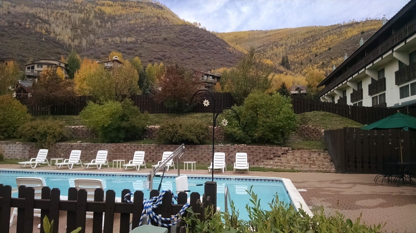 Imagen de la piscina del Hotel Highline Vail - A Doubletree By Hilton. Foto 16
