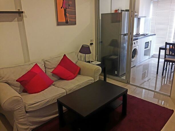 Imagen general del Hotel Highrise Cityview Aspire Condo Gym Pool. Foto 5