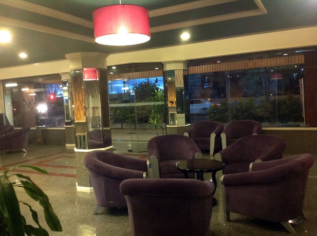 Imagen de los interiores del Hotel Highway, Chiang Mai. Foto 6