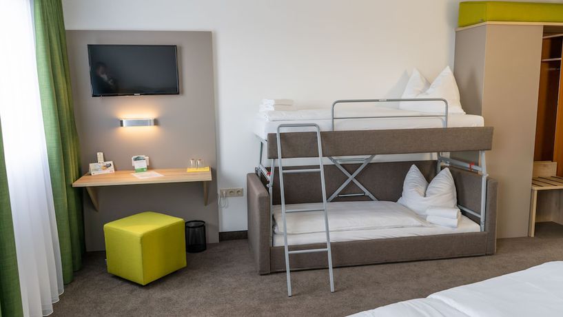 Imagen de la habitación del Hotel Highway. Foto 4