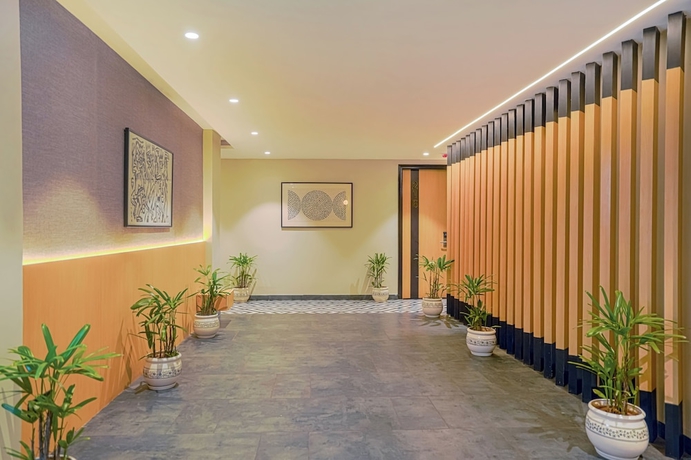 Imagen de los interiores del Hotel Highway Greens Near VR Punjab Mall Airport Road Mohali Chandigarh. Foto 5