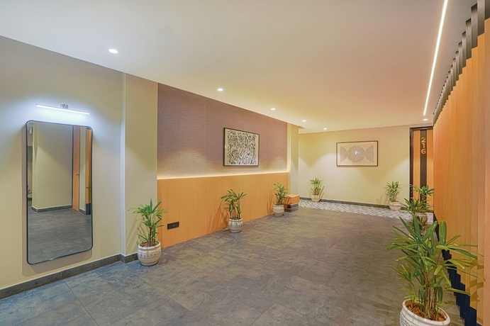 Imagen de los interiores del Hotel Highway Greens Near VR Punjab Mall Airport Road Mohali Chandigarh. Foto 6