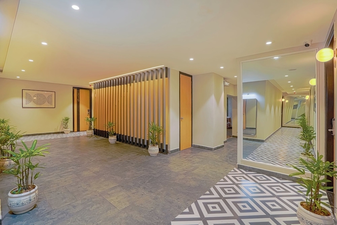 Imagen de los interiores del Hotel Highway Greens Near VR Punjab Mall Airport Road Mohali Chandigarh. Foto 7