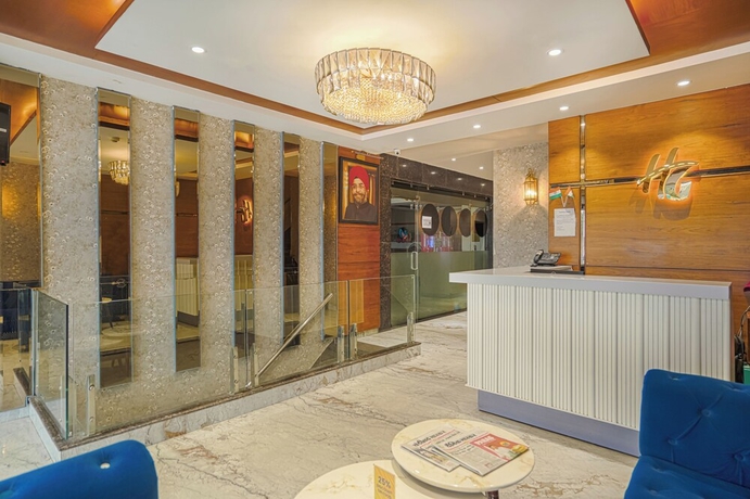 Imagen de los interiores del Hotel Highway Greens Near VR Punjab Mall Airport Road Mohali Chandigarh. Foto 14