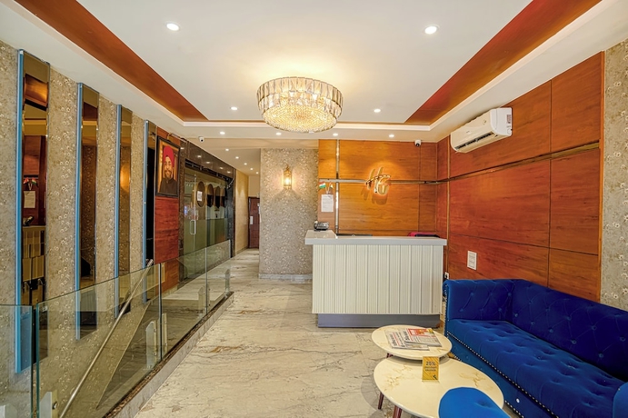 Imagen de los interiores del Hotel Highway Greens Near VR Punjab Mall Airport Road Mohali Chandigarh. Foto 16