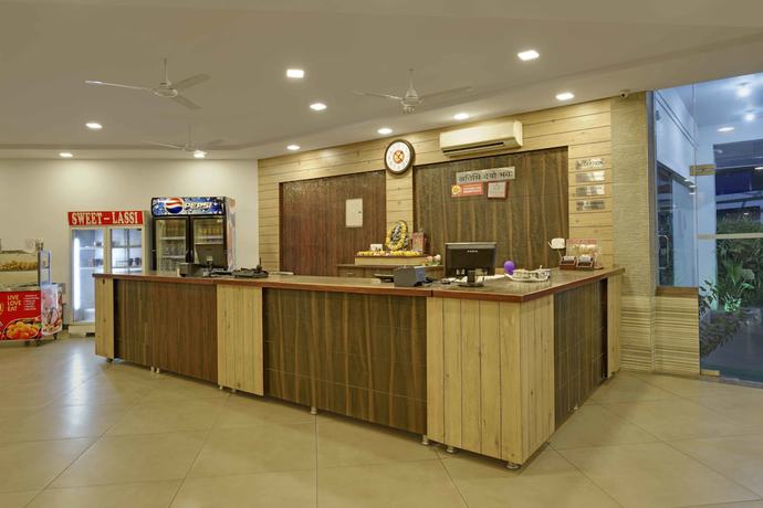 Imagen de los interiores del Hotel Highway King Shahpura. Foto 19
