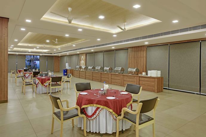 Imagen del bar/restaurante del Hotel Highway King Shahpura. Foto 7