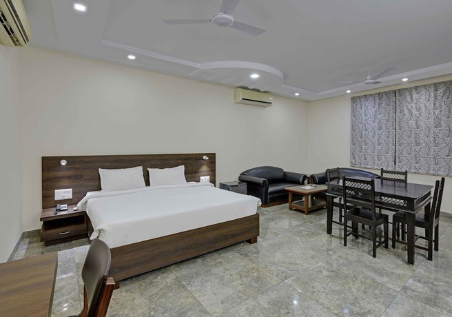 Imagen de la habitación del Hotel Highway King Shahpura. Foto 15