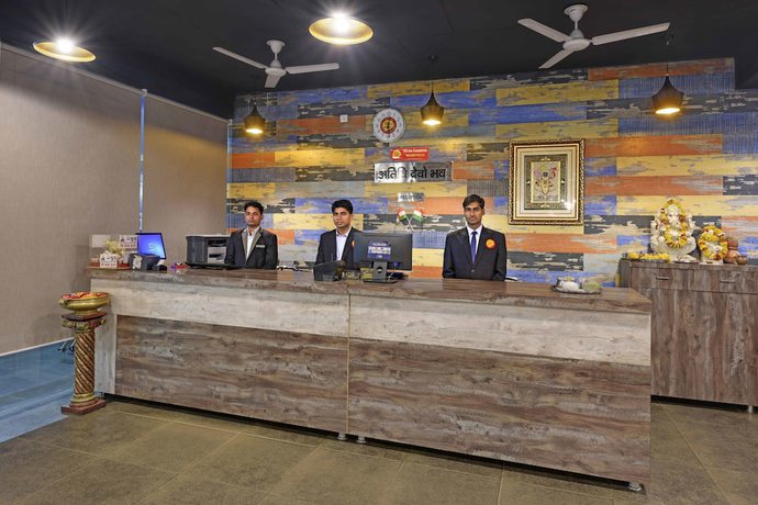 Imagen de los interiores del Hotel Highway King Shahpura. Foto 20