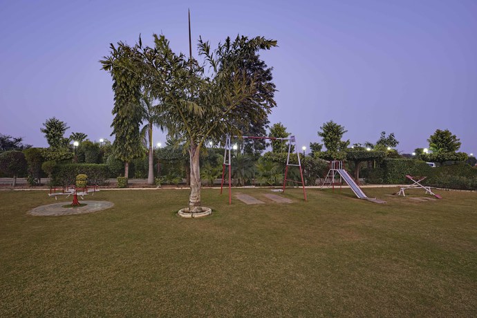 Imagen de los exteriores del Hotel Highway King Shahpura. Foto 18