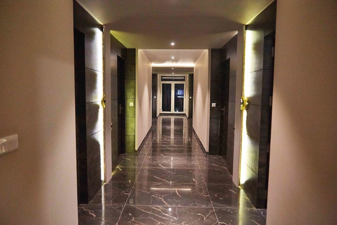 Imagen de los interiores del Hotel Highway Prince. Foto 18