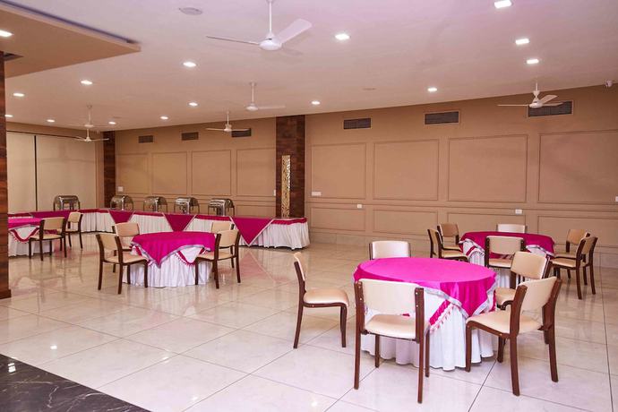 Imagen del bar/restaurante del Hotel Highway Prince. Foto 3