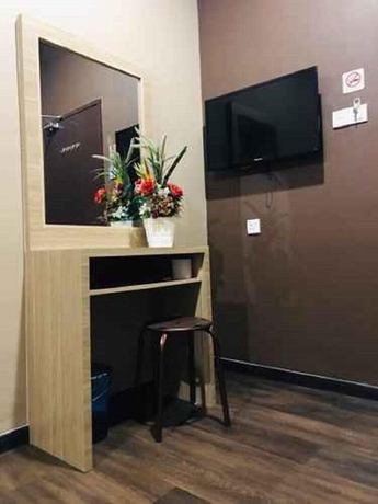 Imagen de la habitación del Hotel Highway Times Inn. Foto 8
