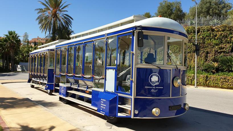 Imagen de los exteriores del Hotel Higuerón Málaga, Curio Collection by Hilton. Foto 12