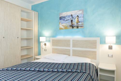 Imagen de la habitación del Hotel Hiki. Foto 16