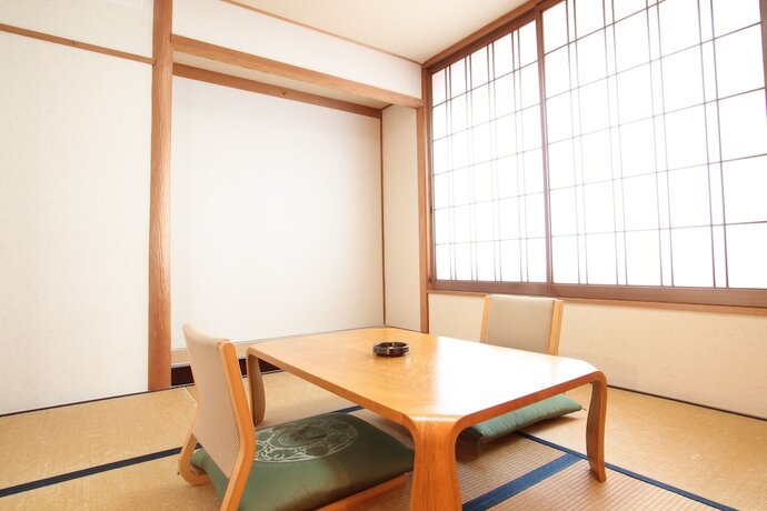 Imagen de la habitación del Hotel Hikone Biwako. Foto 17
