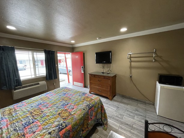 Imagen de los interiores del Hotel Hiland Motel. Foto 18