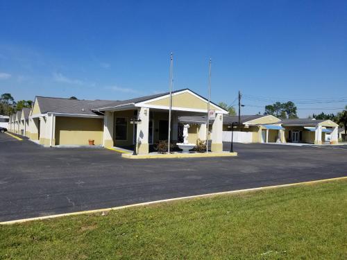 Imagen general del Hotel Hilcrest Inn & Suite. Foto 1