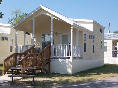 Imagen de la habitación del Hotel Hill Country Cottage & Rv Resort. Foto 3