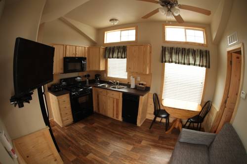 Imagen de la habitación del Hotel Hill Country Cottage & Rv Resort. Foto 8
