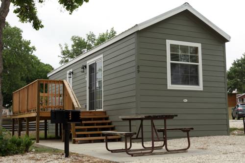 Imagen de la habitación del Hotel Hill Country Cottage & Rv Resort. Foto 12
