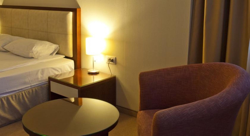 Imagen de la habitación del Hotel Hill. Foto 7