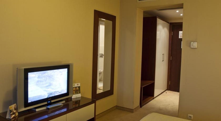 Imagen de la habitación del Hotel Hill. Foto 8