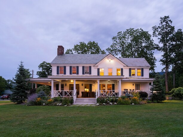 Imagen general del Hotel Hill Farm Inn. Foto 5