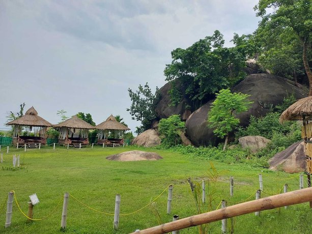 Imagen de los exteriores del Hotel Hill Mynah Bamboo Resort. Foto 11
