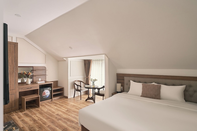 Imagen de la habitación del Hotel Hill Side Town. Foto 2