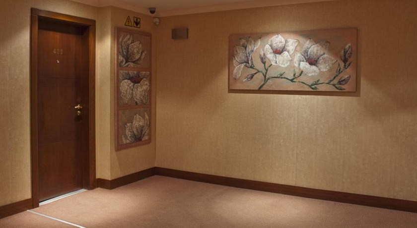 Imagen de los interiores del Hotel Hill, Sofia. Foto 14