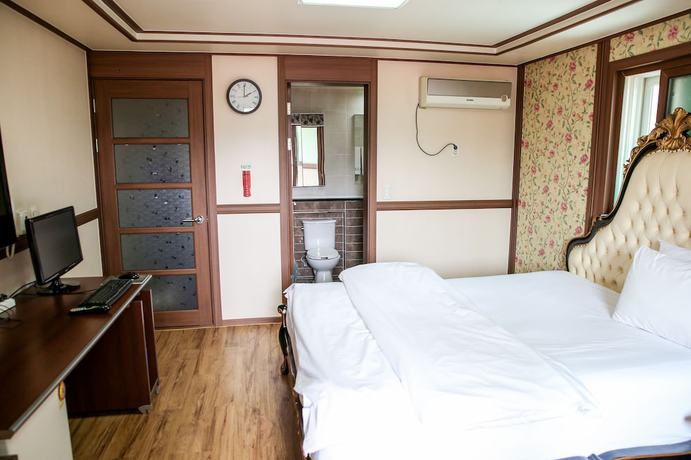 Imagen de la habitación del Hotel Hill Stay Residence. Foto 2